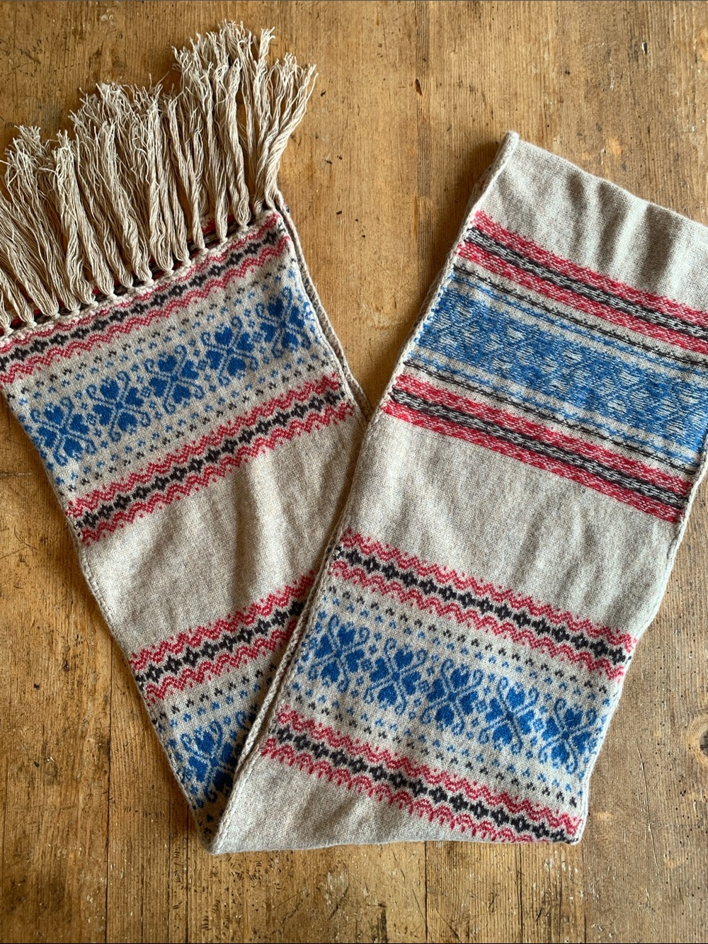 Suss Neutral Fair Isle Fringe  Cashmere Scarf with Blue and Red Pattern